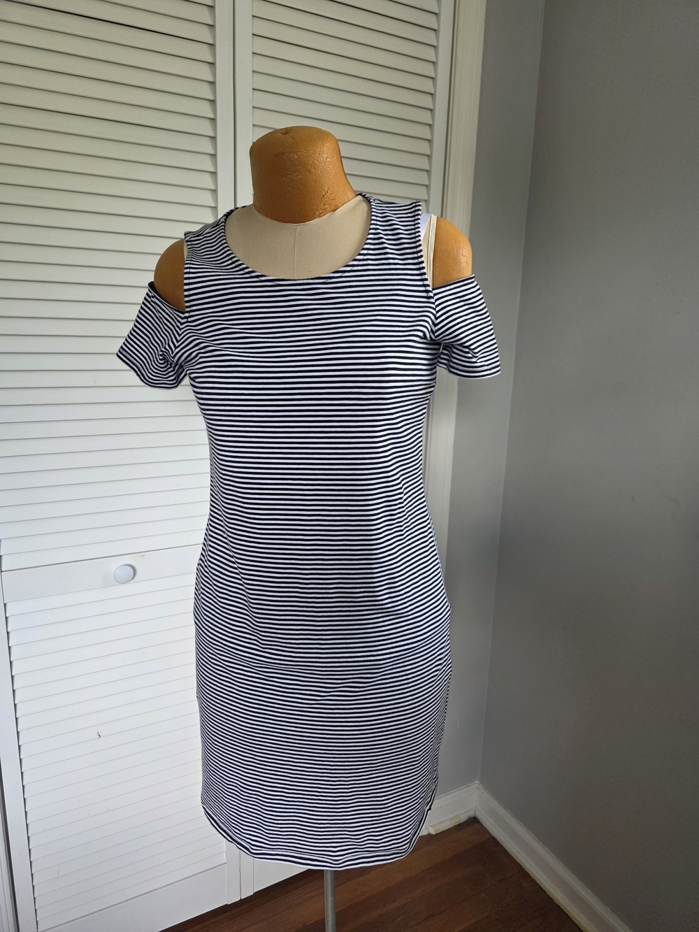 Michael Kors Cold Shoulder Striped Knit Dress Black S White Cotton Small Bodycon